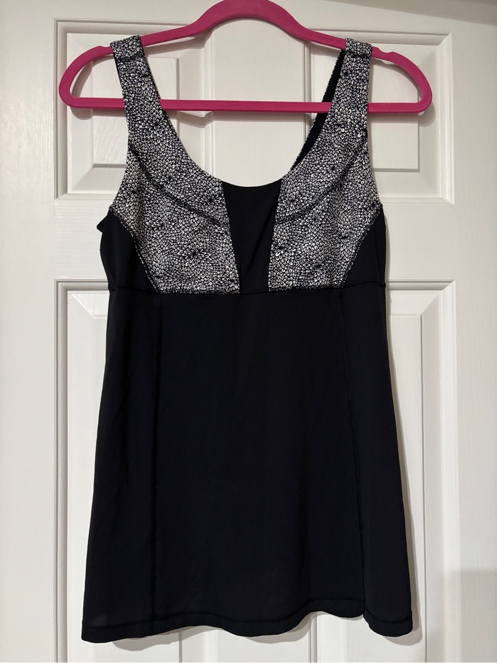 Lululemon Black Floral Racerback Tank - Size 8